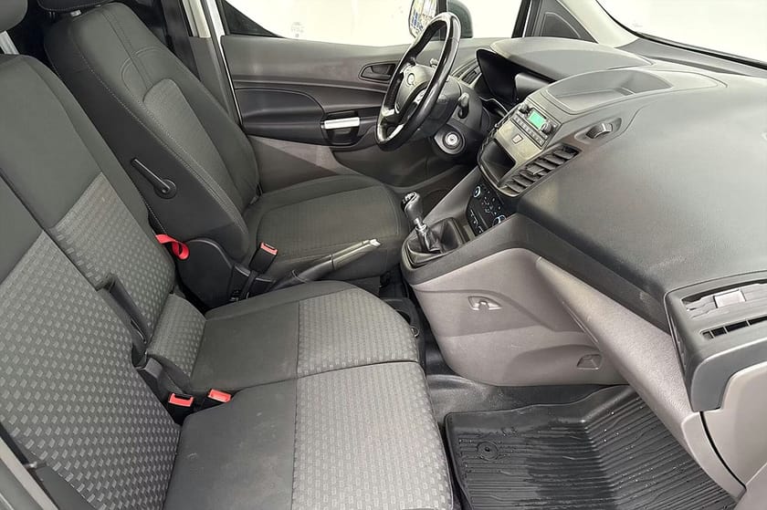 Bild 3 av Ford Transit Connect 230 LWB 1.5 Drag Inredd 3-sits MOMS 100hk