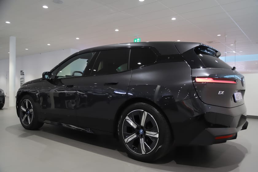 Bild 5 av BMW iX xDrive50 Dragkrok Innovation Exclusive - Autowåx Bil