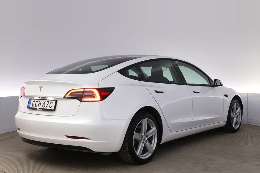 Bild 4 av Tesla Model 3 Standard Range Plus Refresh AP Pano
