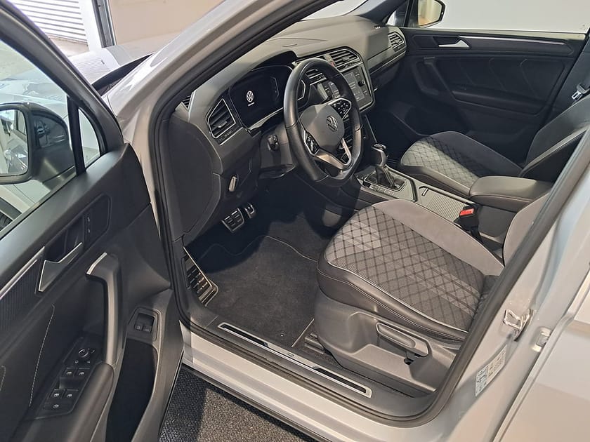 Bild 2 av Volkswagen Tiguan eHybrid Plug in 245HK R-line