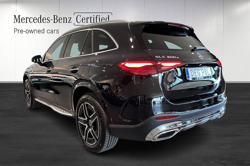 Bild 4 av Mercedes-Benz GLC 300 e 4MATIC AMG Premium Plus Panorama
