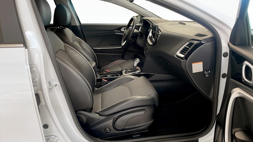 Bild 3 av Kia XCeed Plug-in Hybrid Advance Plus 141HK / Kamera / CarPlay