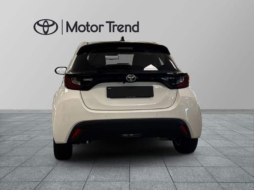 Bild 4 av Toyota Yaris Hybrid 115 1,5 5D ACTIVE KOMFORTPAKET OCH P-