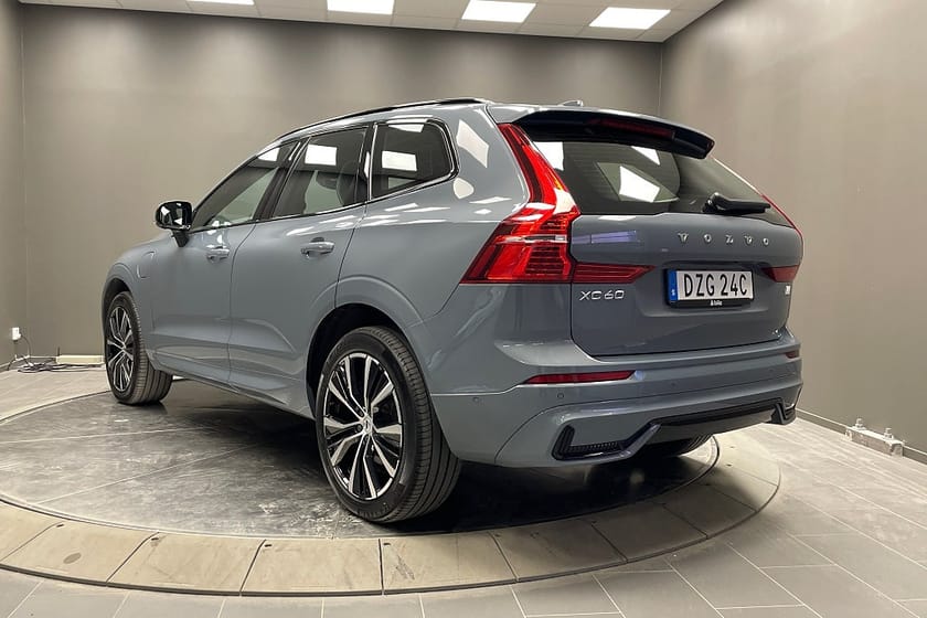Bild 4 av Volvo XC60 Recharge T8 AWD Ultimate / Klimatpaket / / Drag /