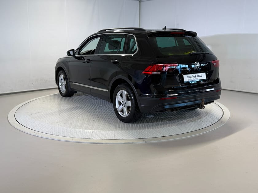 Bilde 4 av Volkswagen Tiguan Business 150HK TDI 4x4 Xenon/Krok/Multi/Webasto/ACC