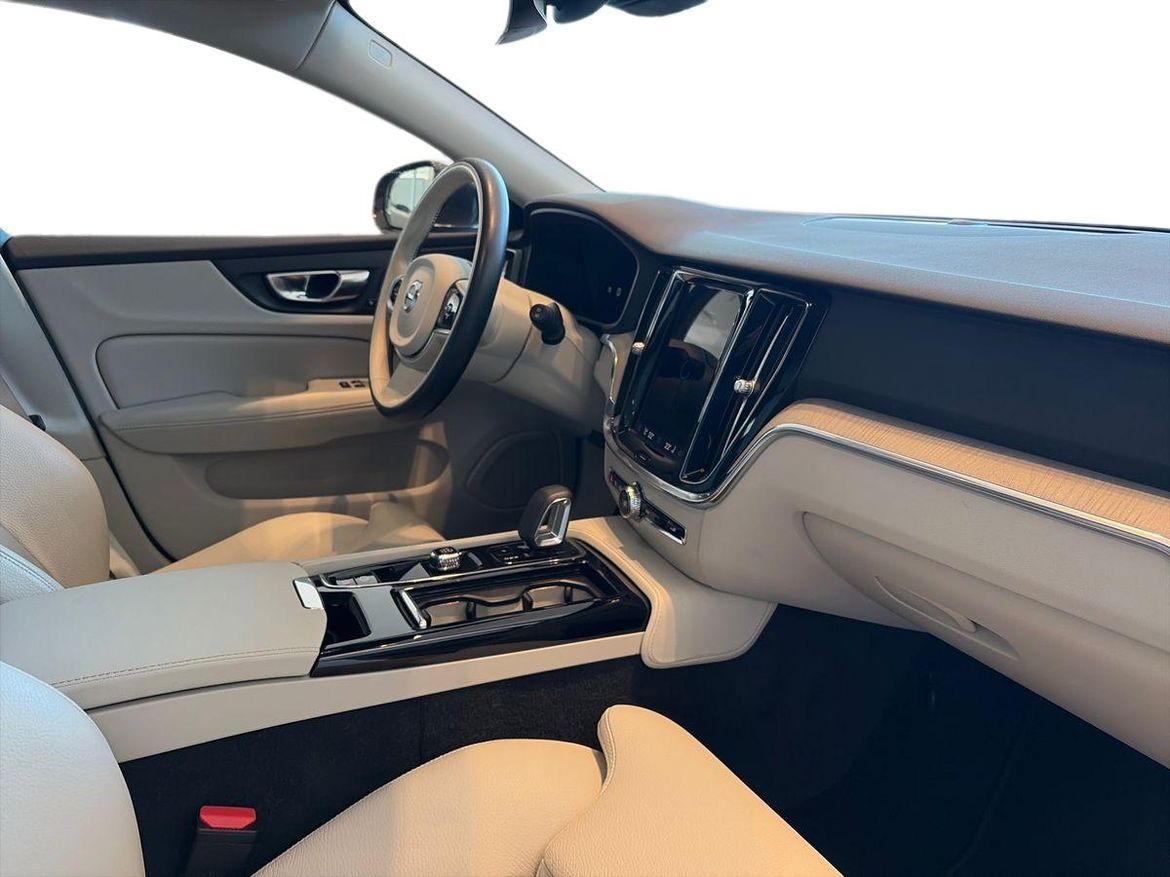 Volvo V60 2023 - miniatyr 10