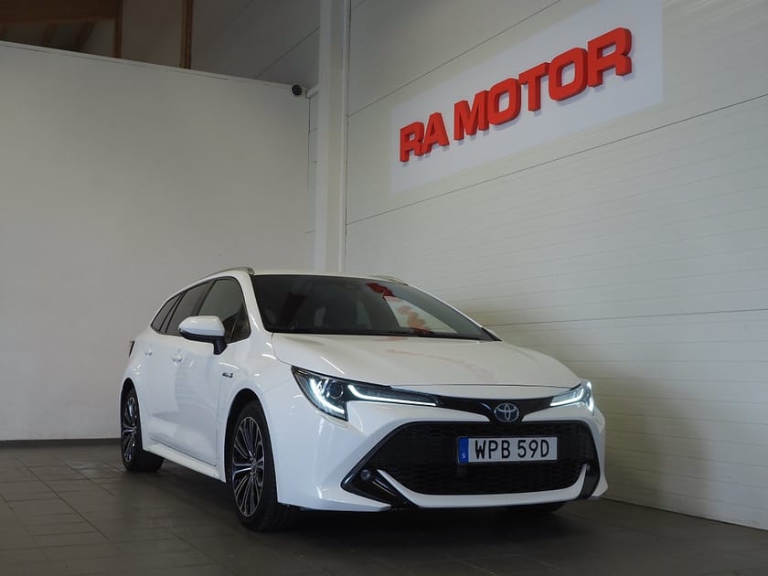 Bild 1 av Toyota Corolla Touring Sports Hybrid e-CVT Style Drag M-Värmare Kamera