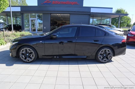 BMW 530e 530 Plug-In Hybrid 299hk Aut M-sport Momsbil Navi Drag 1 Ägare