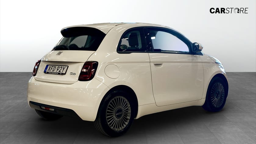 Bild 2 av Fiat 500e 42 kWh 118hk Navi