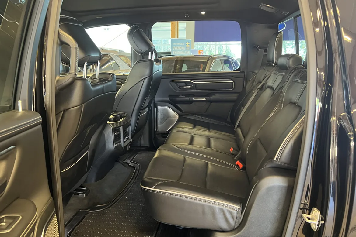 RAM 1500 Crew Cab
