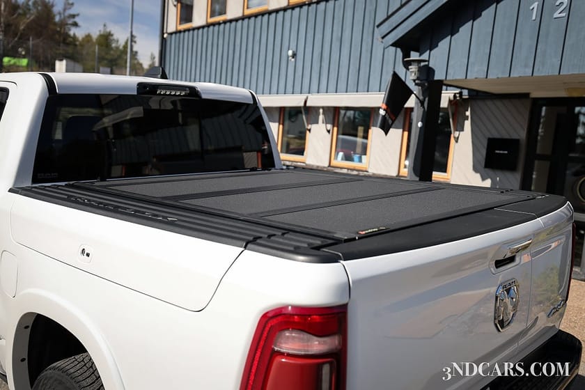 Bild 5 av RAM 1500 Crew Cab CC 5.7 V8 HEMI 4x4 LIMITED SLÄDE 22" MULTIGATE RAMBOX
