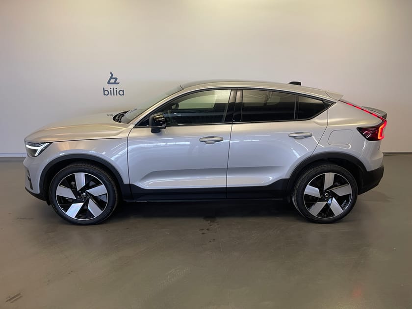 Bild 2 av Volvo C40 Recharge Twin motor Ultimate / 20" hjul / Backkamera / Tonade rutor /