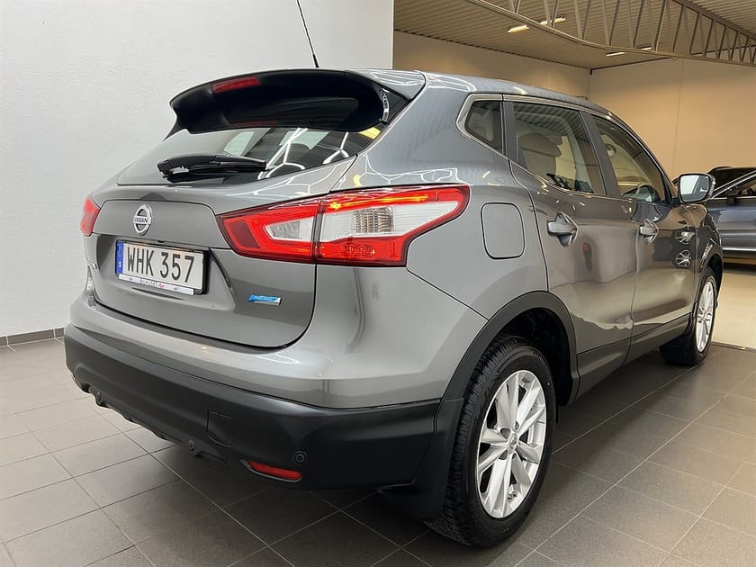 Bild 3 av Nissan Qashqai 1.5 dCi 110hk Navi/Kamera/Nyservad ink Kamrem