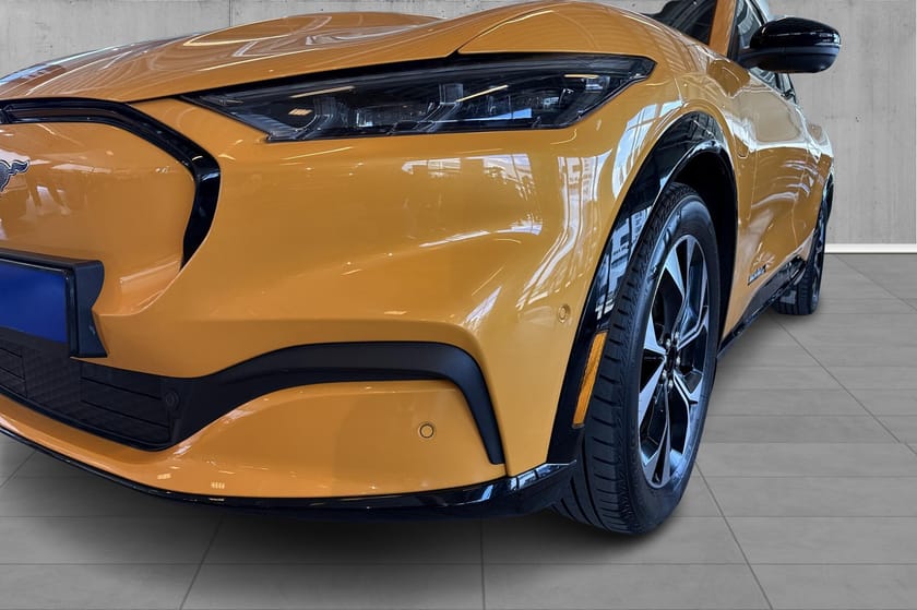 Bilde 4 av Ford Mustang Mach-E Long Range AWD LR Pano Skinn 360 Krok+++