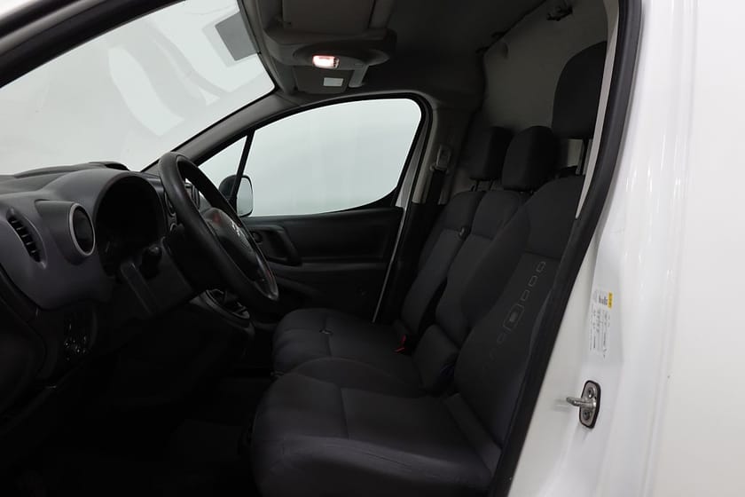 Bild 4 av Citroën Berlingo Van Increased Payload Citroën 1.6 HDiF AC Lågmil Bluetoo