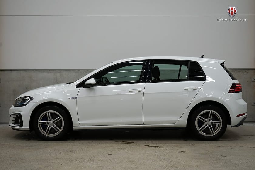 Bild 1 av Volkswagen Golf GTE 1.4 TSI Drag Fjärr-värme Cockpit Drag Carplay