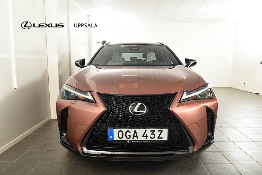 Bild 5 av Lexus UX 300h F Sport Design Bi-tone