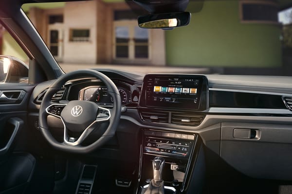 Kontakta Volkswagen Försäkring. 