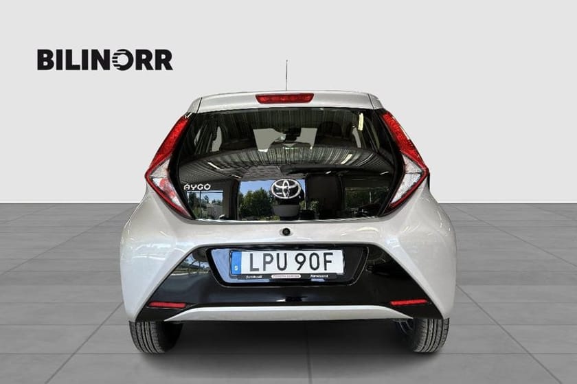 Bild 4 av Toyota Aygo 1,0 5-D X-PLAY M/T SMARTPHONE INTEGRATION