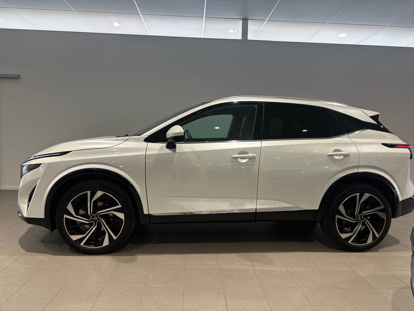 Bild 3 av Nissan Qashqai MHEV 158 Xtronic Tekna+, Panoramatak, 360 Kamera, Navigation