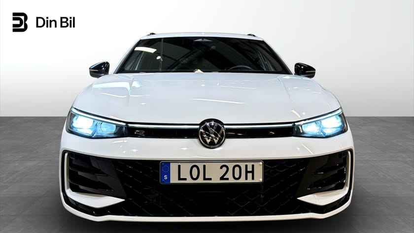 Bild 4 av Volkswagen Passat Sportscombi R-Line Black TDI193 DSG 4M Drag