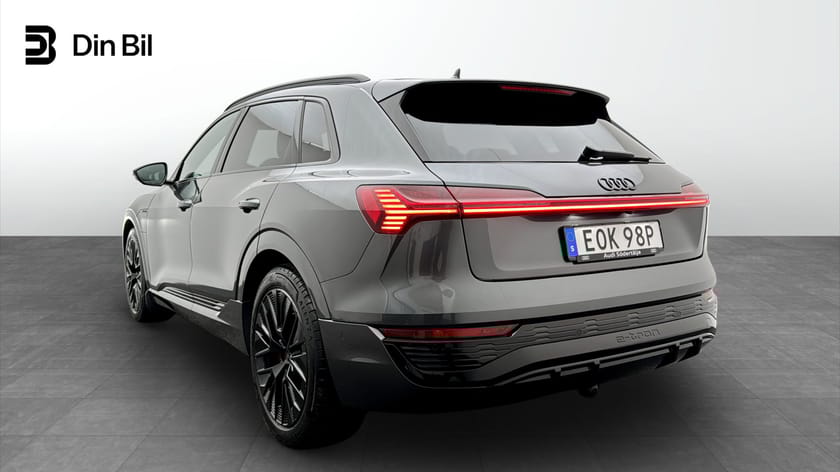 Bild 3 av Audi Q8 55 e-tron quattro 408 HK S-line Selection