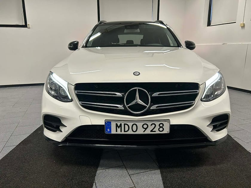 Bild 5 av Mercedes-Benz GLC 220 d 4MATIC 9G-Tronic AMG Line Pano NAVI Burmest Drag