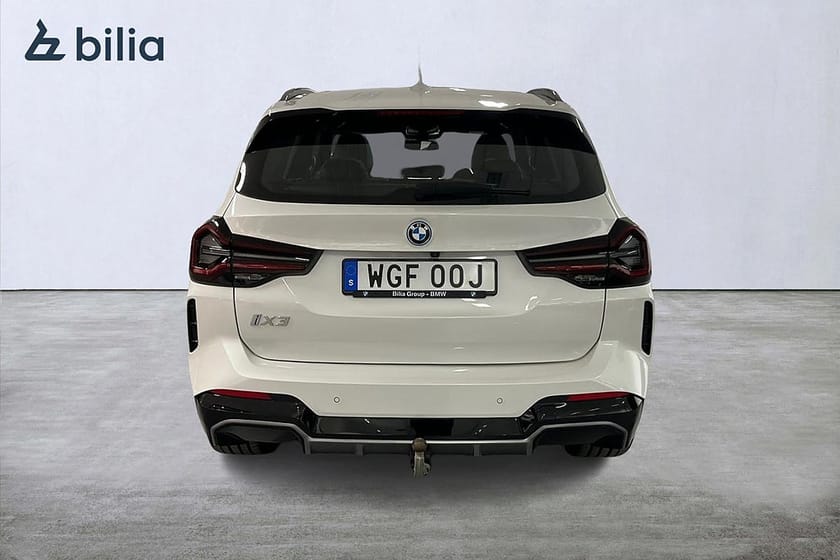 Bild 4 av BMW iX3 Charged | M Sport | Panorama | Drag | Adaptiva LED