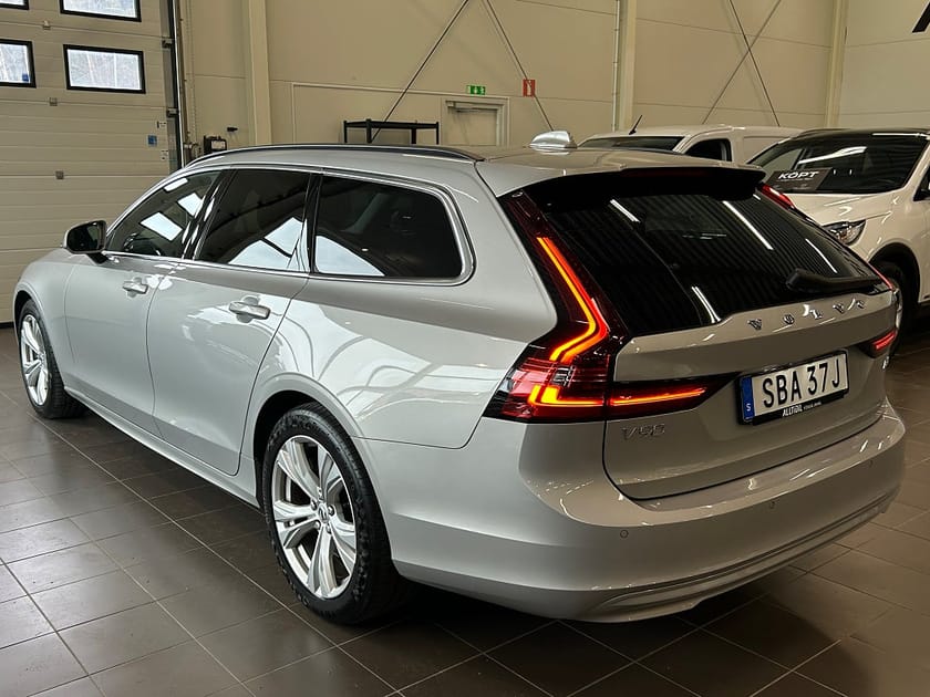 Bild 4 av Volvo V90 B4 Geartronic Core Värmare/Kamera/Navi/BLIS