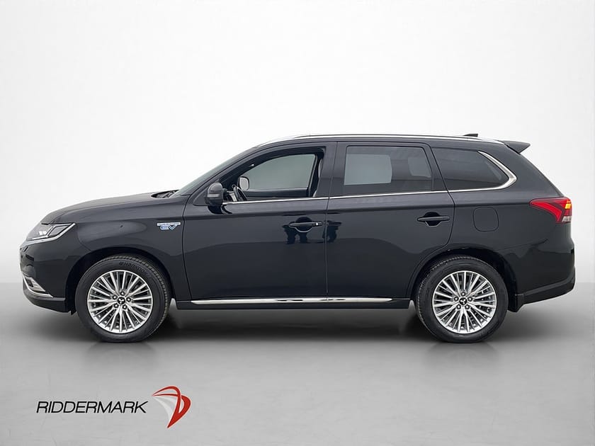 Bild 4 av Mitsubishi Outlander PHEV 224hk AWD Business 360º Skinn Drag