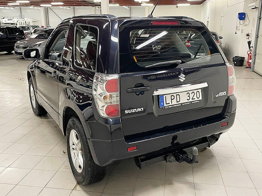 Bild 2 av Suzuki Grand Vitara 3-dörrar 1.6 DOHC 16V VVT 4WD 106hk