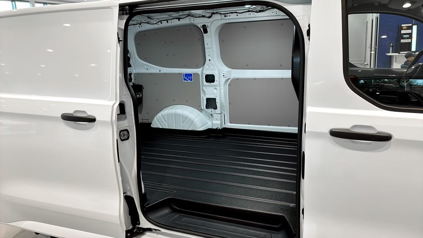 Bild 5 av Ford E-Transit Custom 320 Trend Skåp 320s 218hk RWD