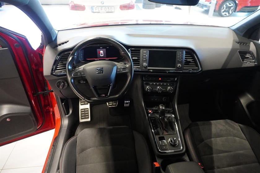 Bild 2 av SEAT Ateca Dragpaket, Eltaklucka, Bensinvärmare