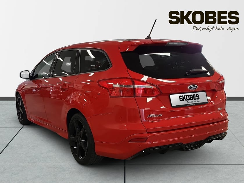 Bild 5 av Ford Focus Kombi 1.0 125 ST Line Red