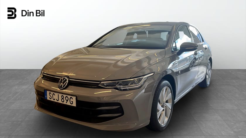 Bild 1 av Volkswagen Golf LIFE 1,5 ETSI 150HK DSG BACKKAMERA* RATTVÄRME