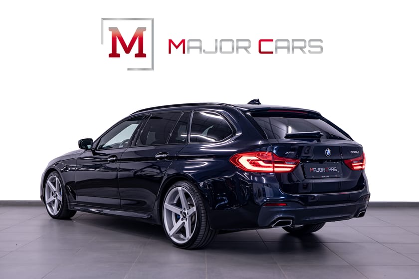 Bild 3 av BMW 530d xDrive Touring M Sport Innovation Pano H/K Komfstol 360° HuD