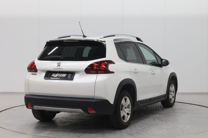 Bilde 4 av Peugeot 2008 Allure 1.2 PTech 110 hk aut,kamra,glasstak,M.M