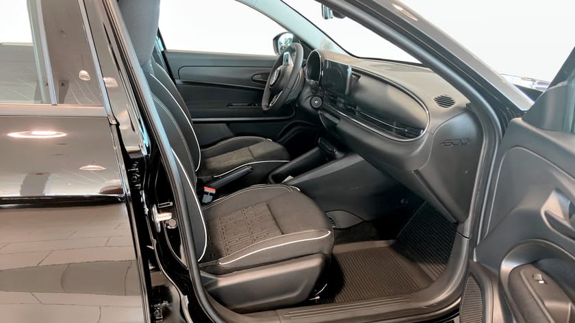 Bild 3 av Fiat 600 Hybrid HEV POP 1.2 100HK DCT6 FWD P-LEASING 2995KR/MÅN