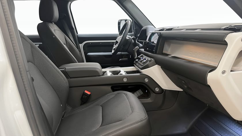 Bild 3 av Land Rover Defender P300e PHEV 110 X-Dynamic SE