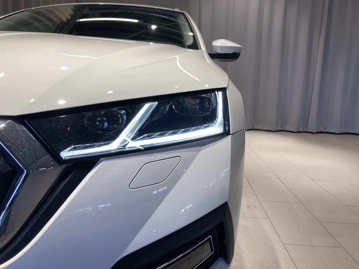 Škoda Octavia Combi 1.0 TSI Manual, 110hp, 2023