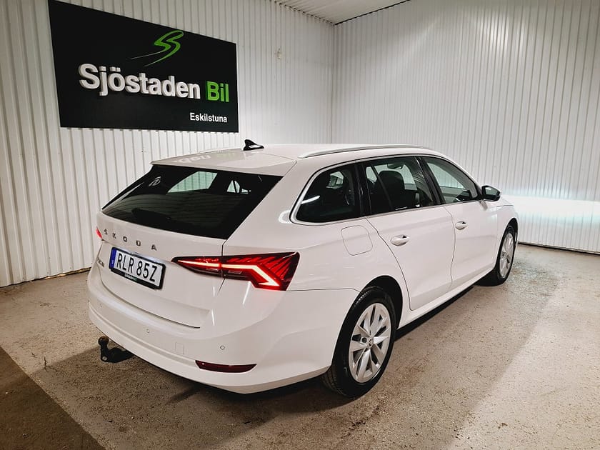 Bild 4 av Škoda Octavia Kombi Skoda 2.0 TDI Style Drag Värmare Kamera Navi Carplay