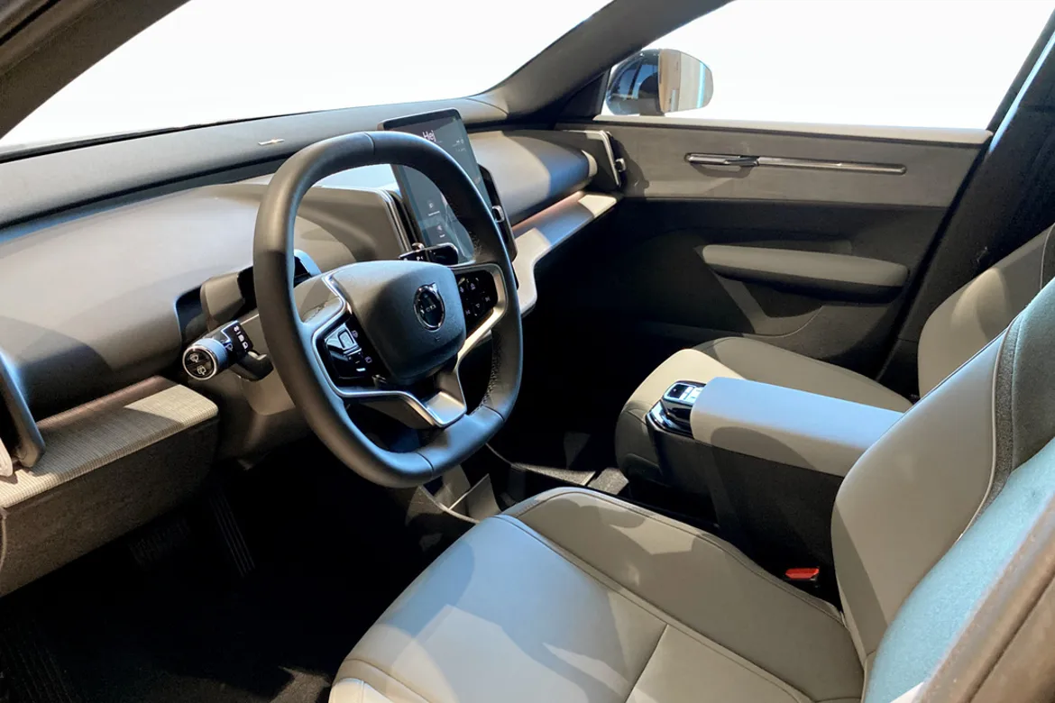 Volvo EX30 Cross Country Twin Motor Performance