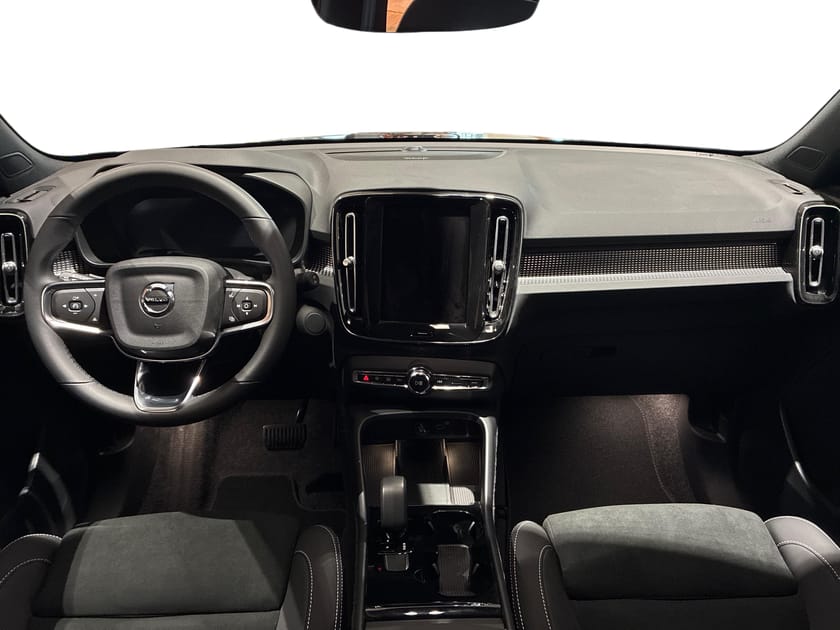 Bild 5 av Volvo EX40 Single Motor Extended Range M R Plus Black Edt - Demobil