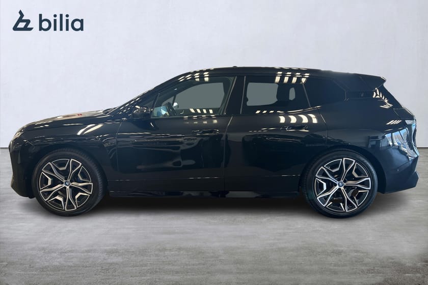 Bild 3 av BMW iX xDrive40 Sport/ VECKANS DEAL / Innovation / Comfort / Luftfjädring