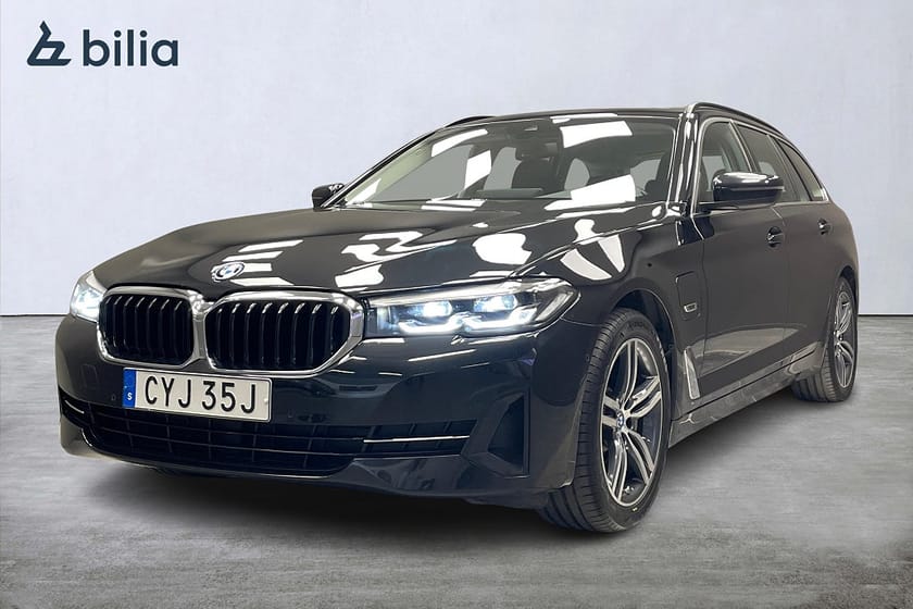 Bild 1 av BMW 530e xDrive Touring ,Panorama, Sportstol, Dragkrok, Hi-Fi