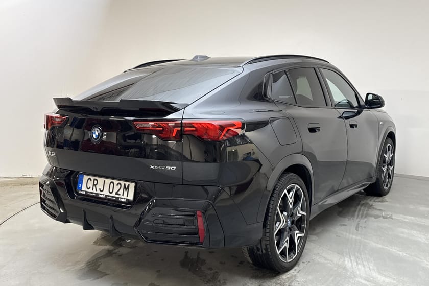 Bild 3 av BMW iX2 xDrive30 xDrive30e (272hk) M Sportpaket Pro Innovation