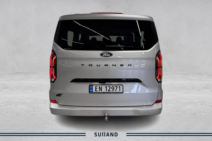 Bilde 4 av Ford E-Tourneo Custom 340 BEV 65kWh 286HK Titanium X L2 |8 SETER|FAMILIE BIL|