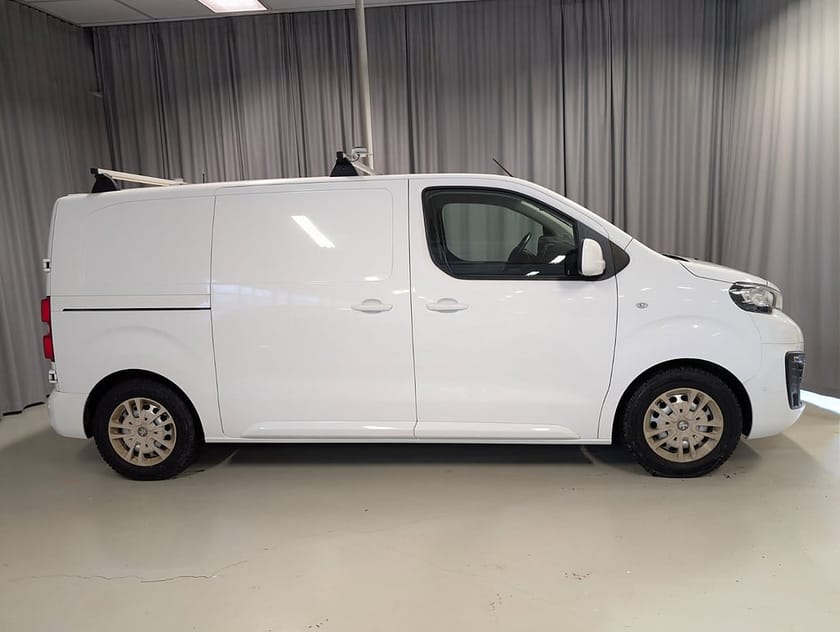 Bild 3 av Peugeot Expert Panel Van (Spolbil) L2 PRO+ 2,0 BlueHDi 120hk (Värmare+Drag)