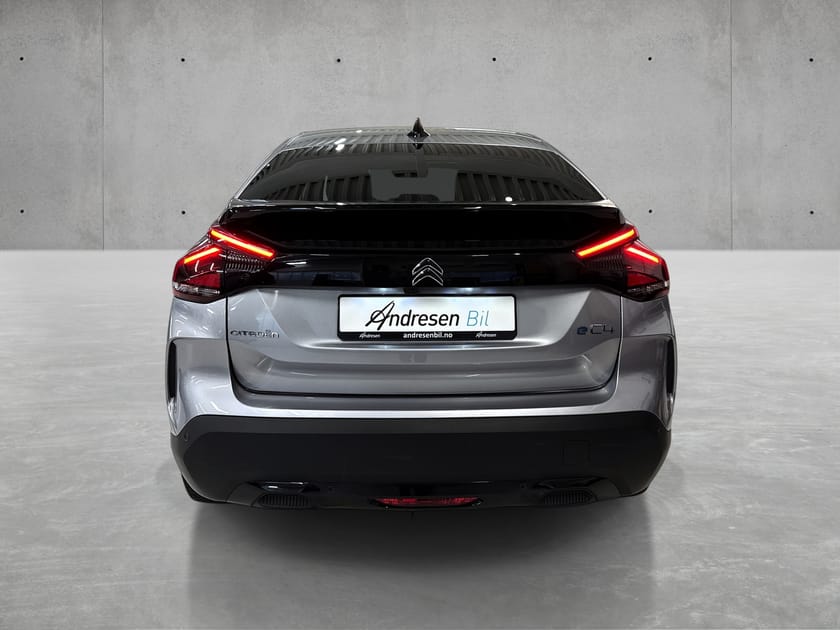 Bilde 4 av Citroën ë-C4 Shine  DriveAssist/Massasje/HUD/Carplay/Rattvarme