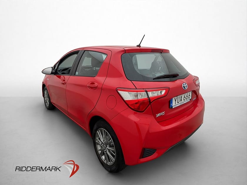 Bild 5 av Toyota Yaris Hybrid e-CVT 101hk Active Backkamera 0.37l/mil
